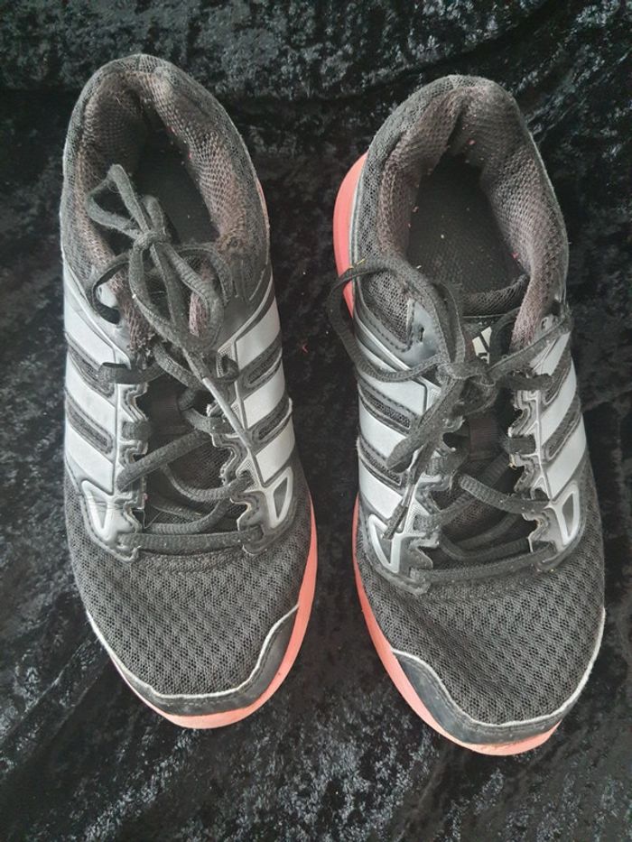 Baskets Adidas pointure 37 - photo numéro 3
