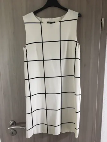 Robe droite noire et blanc cassé Mango T. S