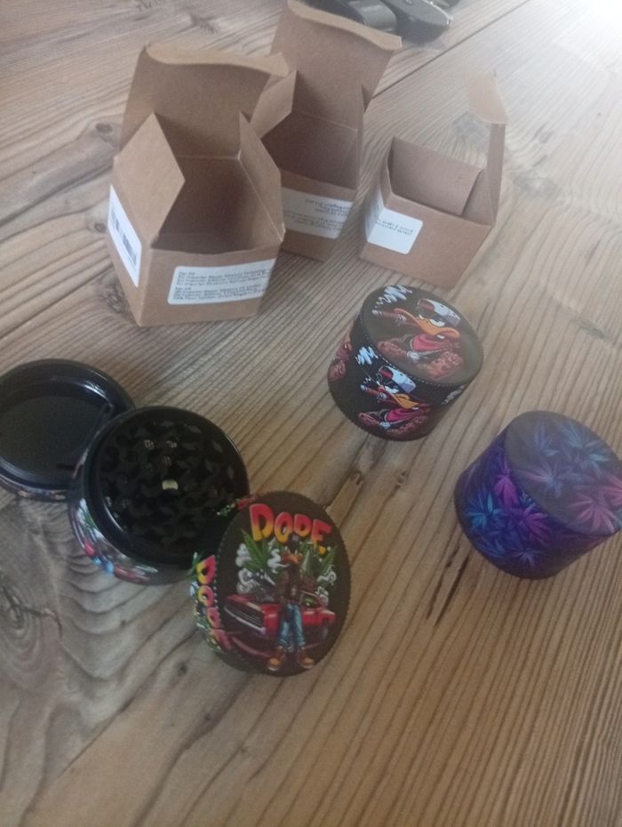 Grinder ( 1 ) - photo numéro 3