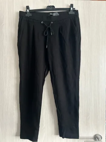 Pantalon C&A taille 40
