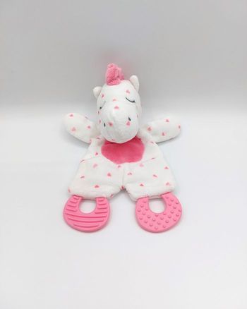 Doudou plat licorne blanc ZDT Action cœurs roses anneau dentition - A12206