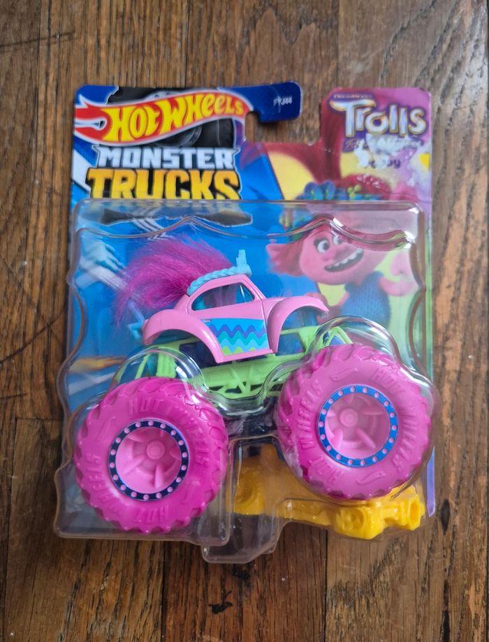 Monster trucks hotwheels poppy les trolls  FYJ44 1/64 Neuf emballé