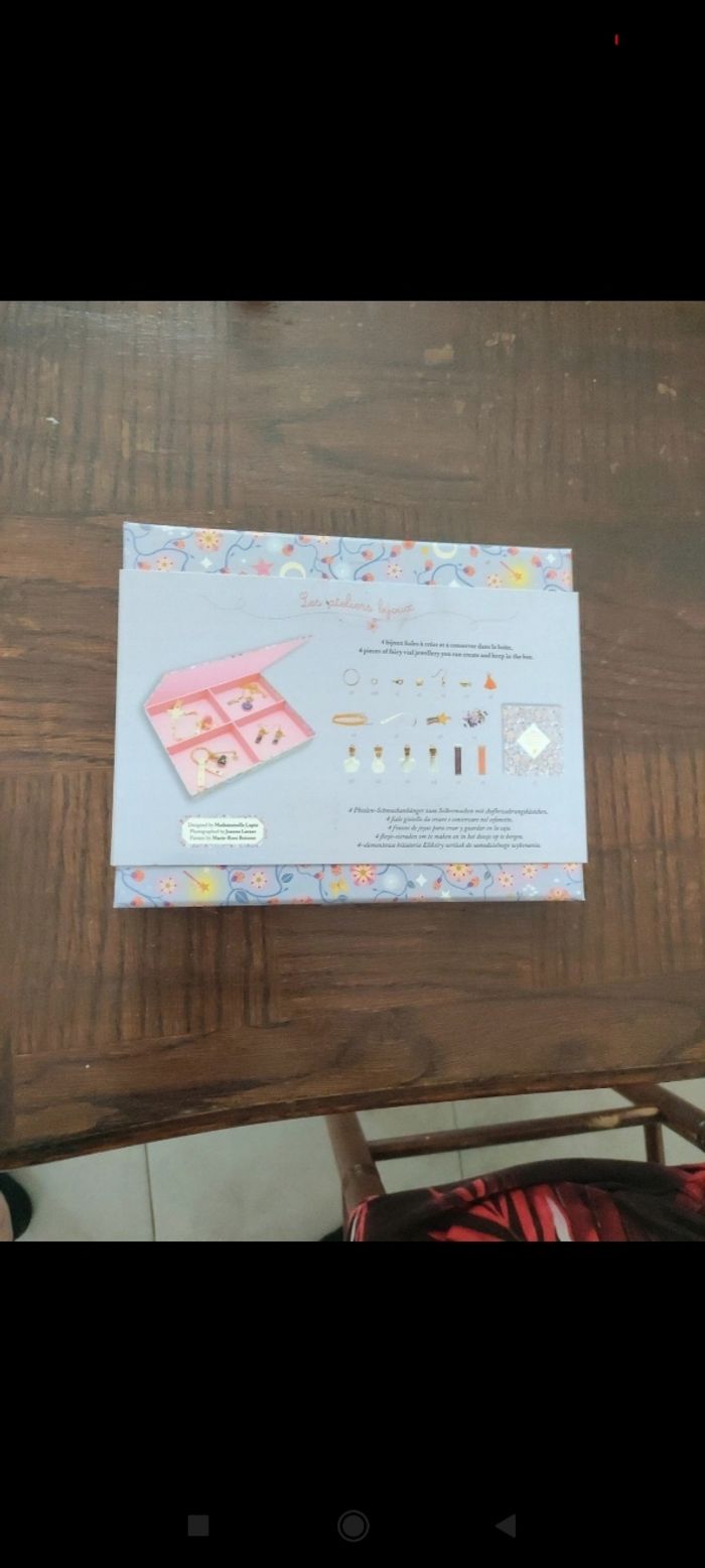 Coffret les ateliers bijoux 4 bijoux fioles fée à créer neuf jamais utilisé - photo numéro 2