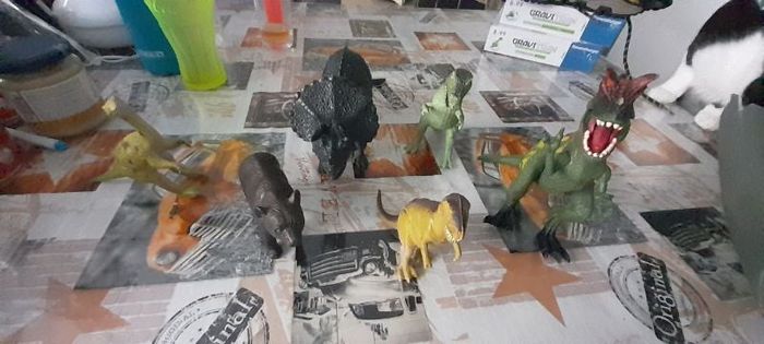 Lot de Dinausaure et autre animaux