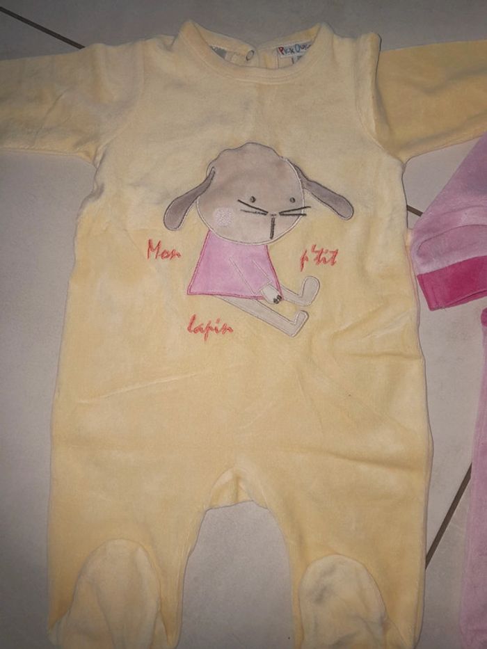 Pyjamas velours 3 mois - photo numéro 2