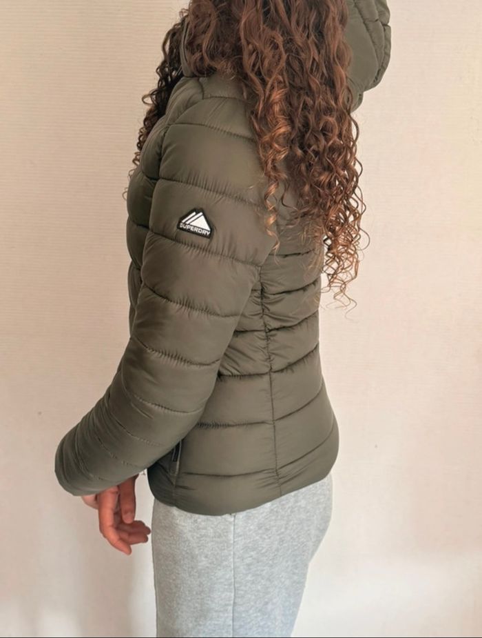 Doudoune Superdry Xs - photo numéro 2