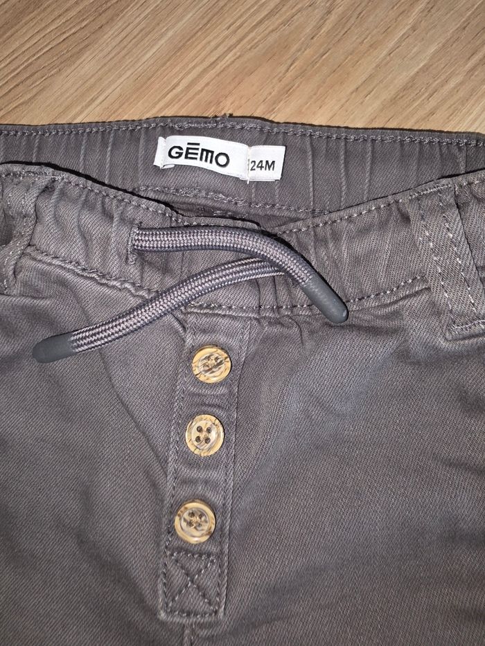 PANTALON GRIS GEMO 24 MOIS BON ETAT - photo numéro 2