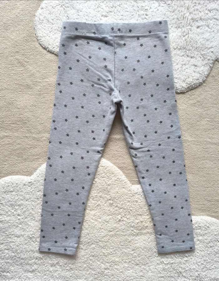Legging étoiles / kiabi / taille 5 ans 112 cm - photo numéro 2