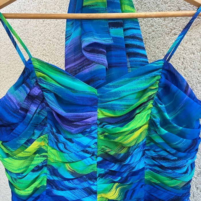 Robe à bretelles élégante - photo numéro 4