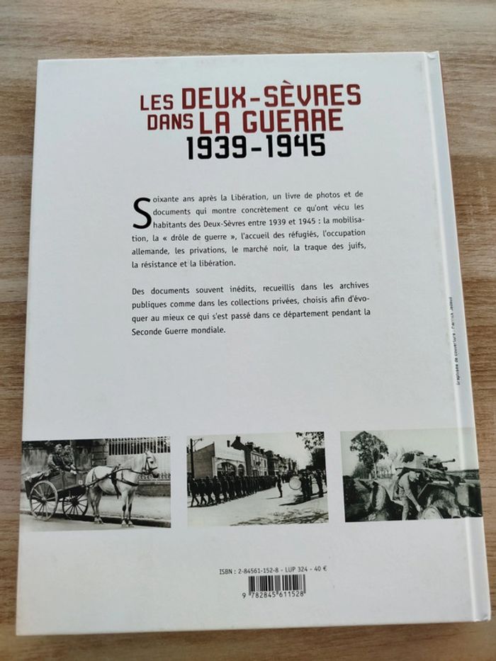 Livre les Deux-Sèvres dans la guerre - photo numéro 2