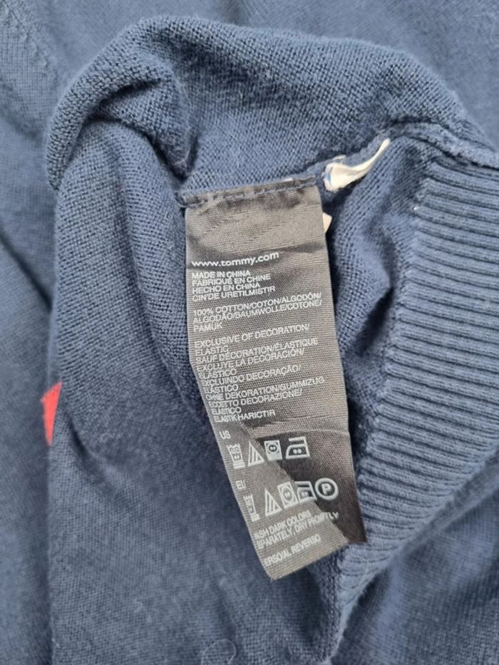 Pull col v Tommy Hilfiger bleu/rouge, L Hommes - photo numéro 6