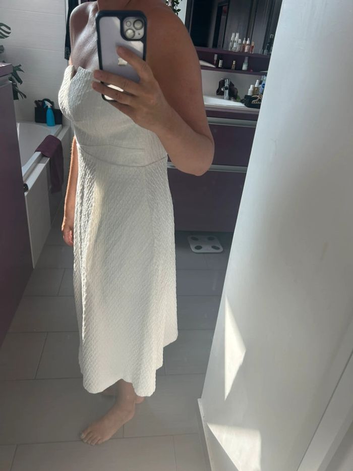 Belle robe bustier blanche - photo numéro 3