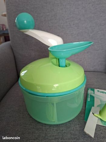 Tupperware robot quick chef