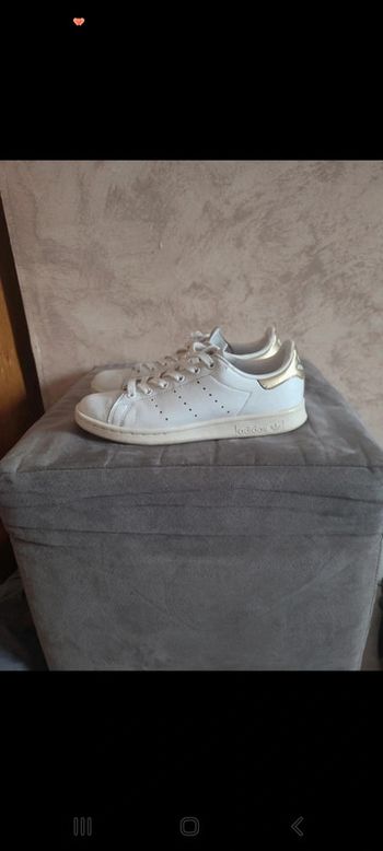 Baskets Adidas Stan Smith/ pointure 37,5 / Blanches et dorées  / Bon état