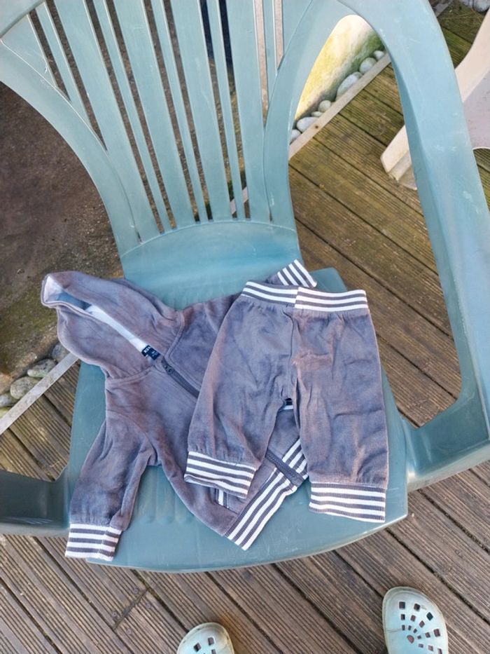 Ensemble veste et pantalon 3 mois