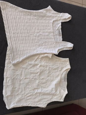 Lot de deux débardeurs taille 36