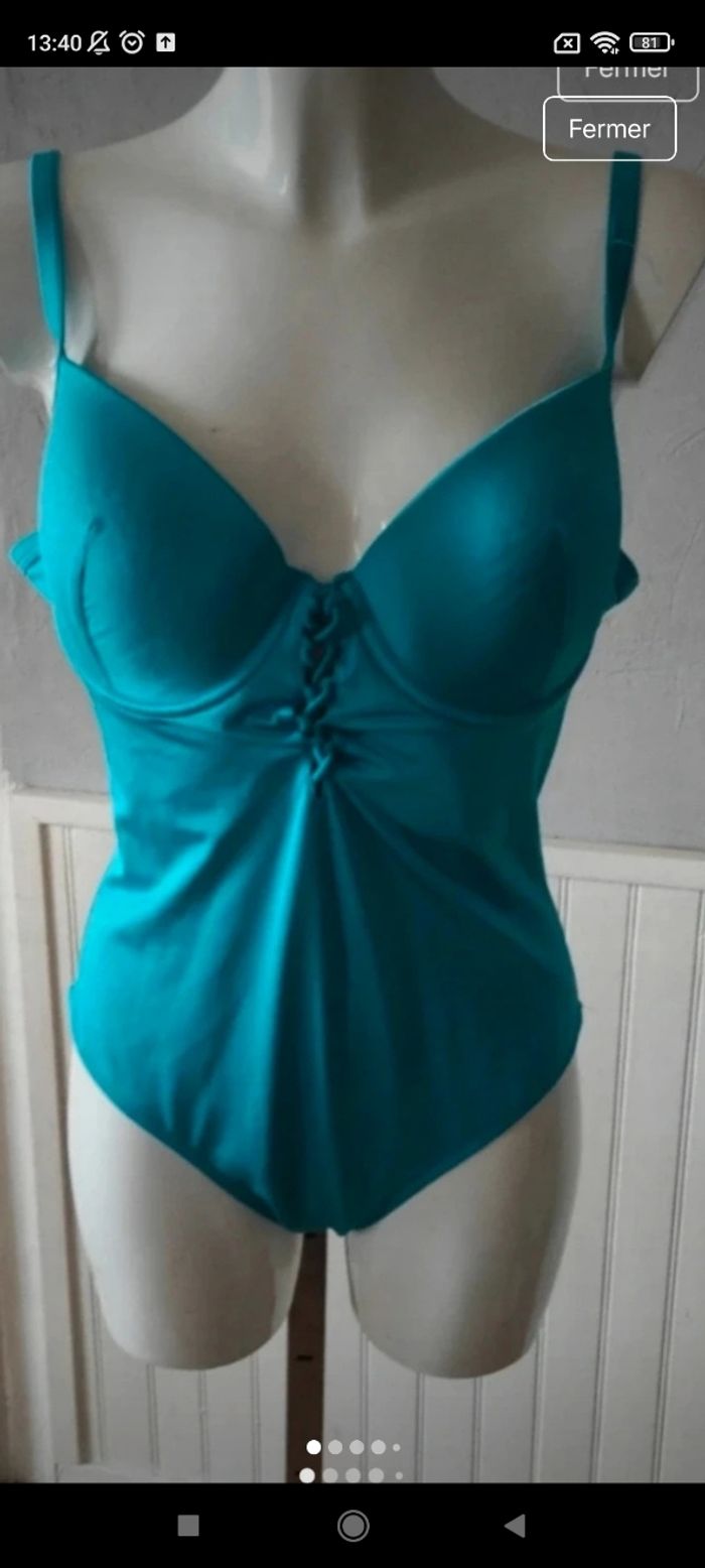 Très beau maillot de bain f17 - photo numéro 7