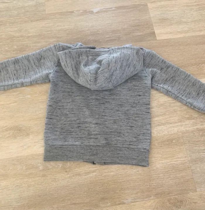 Veste à capuche grise zippée - Tex - 4/5 ans - photo numéro 2