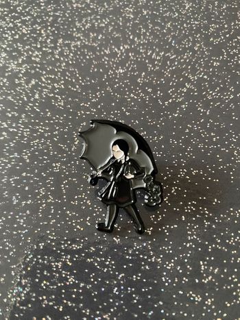 Pin’s mercredi addams