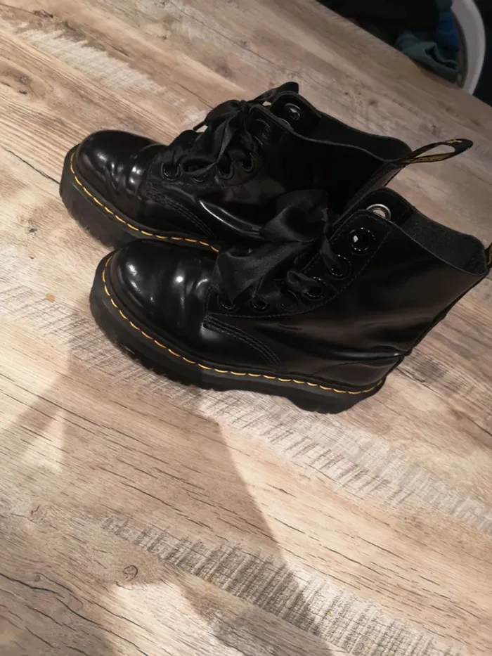Dr martens molly noir plate-forme femme pointure 37 - photo numéro 2
