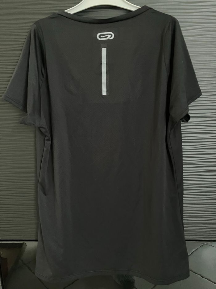 T shirt de sport noir Decathlon 38 - photo numéro 2