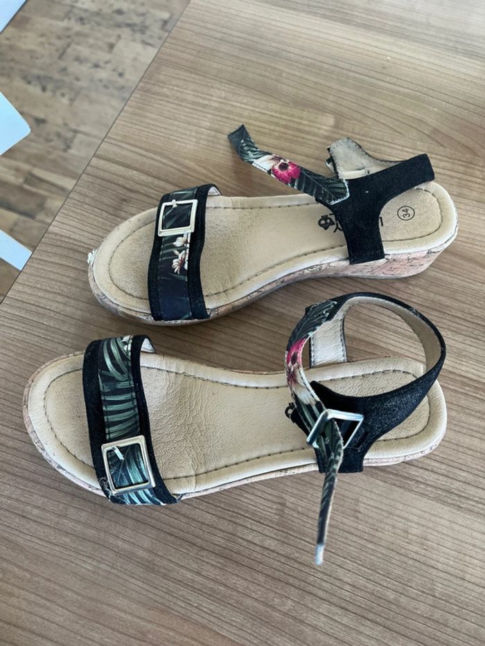 Chaussures compensées