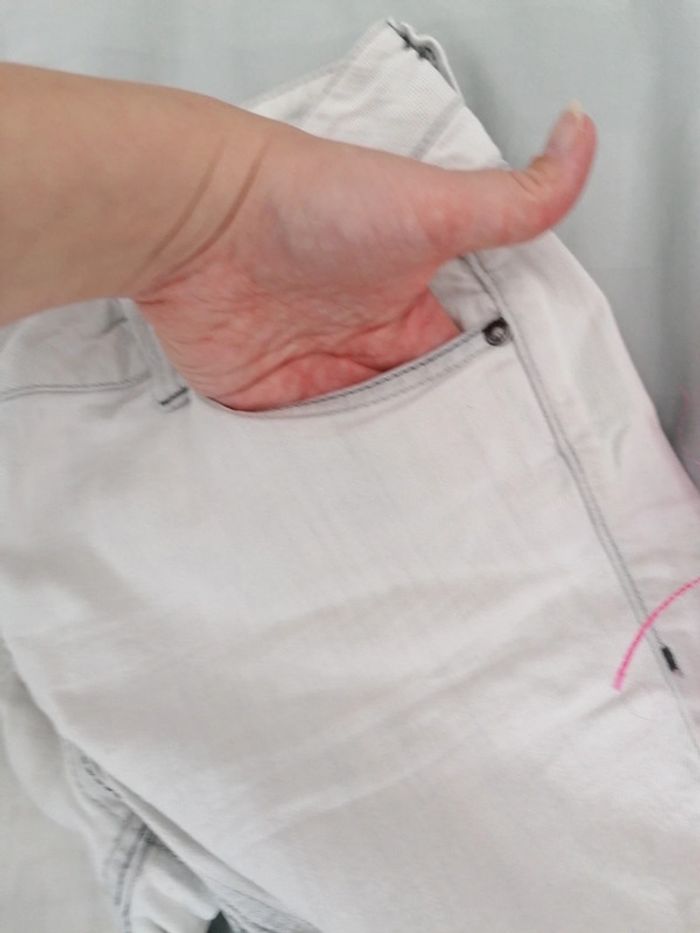 Short en jean camaïeu taille 40.. - photo numéro 11