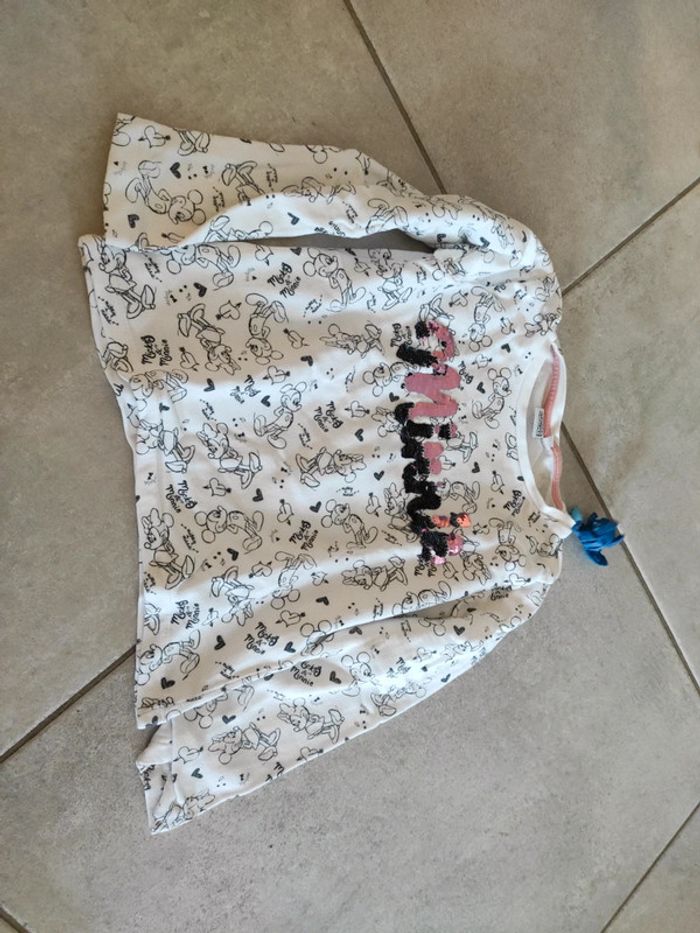 Sweat Minnie mouse Disney 8 ans