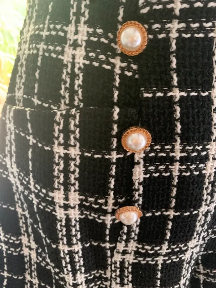 Short Unika Paris tweed taille M 100%polyester - photo numéro 3