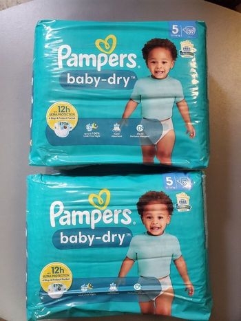 Couches Pampers Taille 5, 78 couches.
