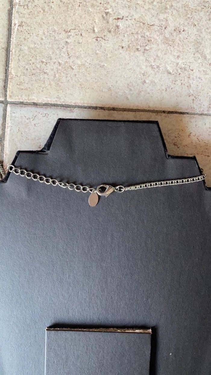 Collier fantaisie nénuphar avec chaîne argentée - photo numéro 4