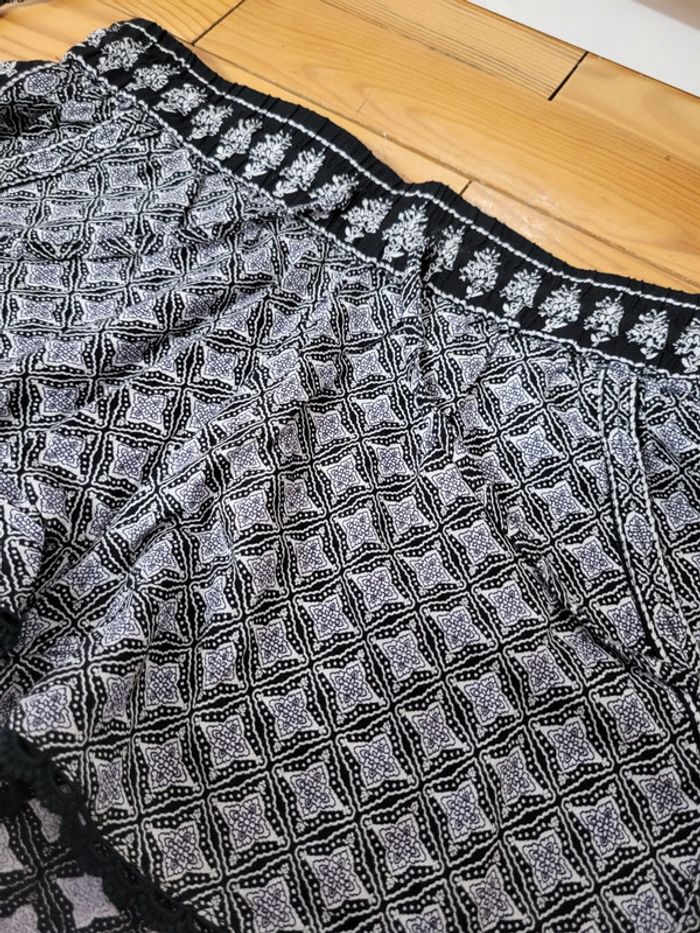 Short noir et blanc fluide pompons franges motifs géométriques psychédéliques taille S 36 coquette - photo numéro 3