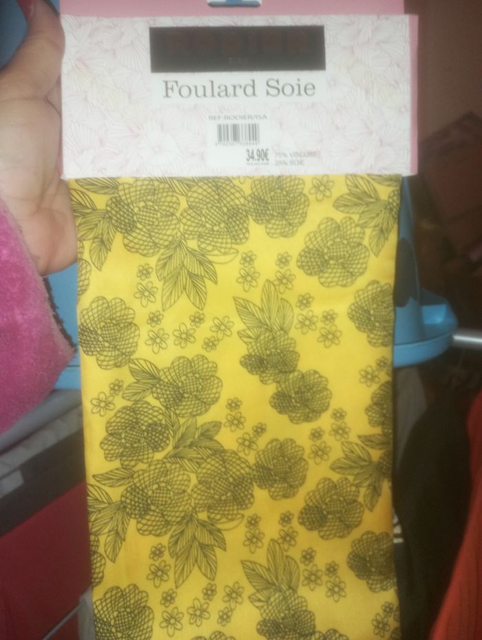 Foulard - photo numéro 2