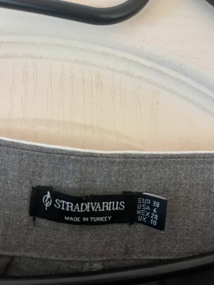 pantalon tailoring gris stradivarius petite - photo numéro 3
