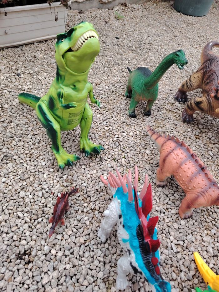 Lot dinosaure - photo numéro 3