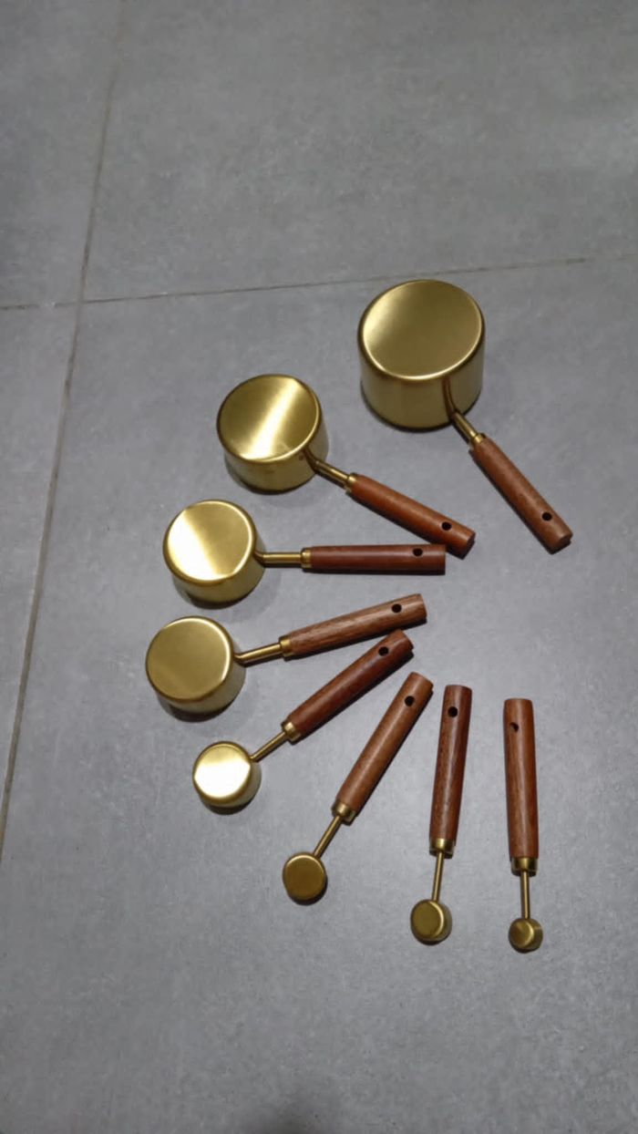 CUILLERE DOSEUSES TASSE A MESURER cup for baking