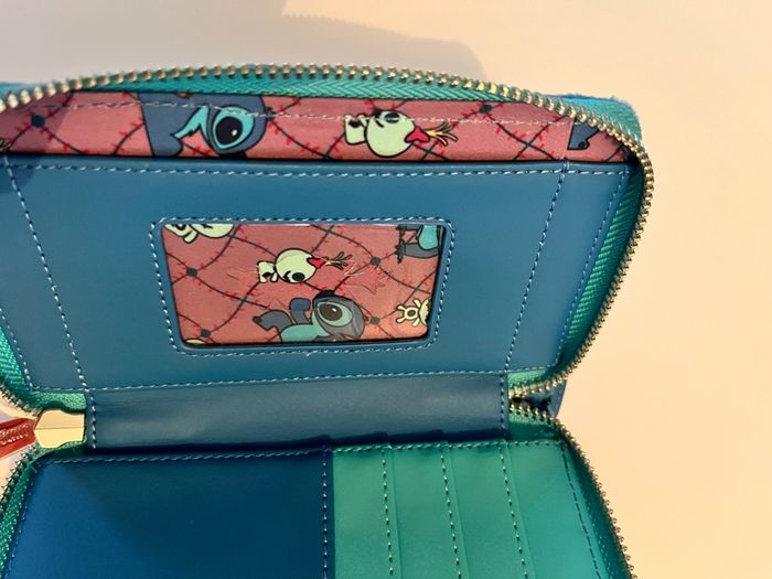 Portefeuille Loungefly Stitch avec Scrump - photo numéro 8