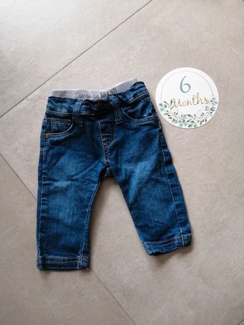 Jean 6 mois