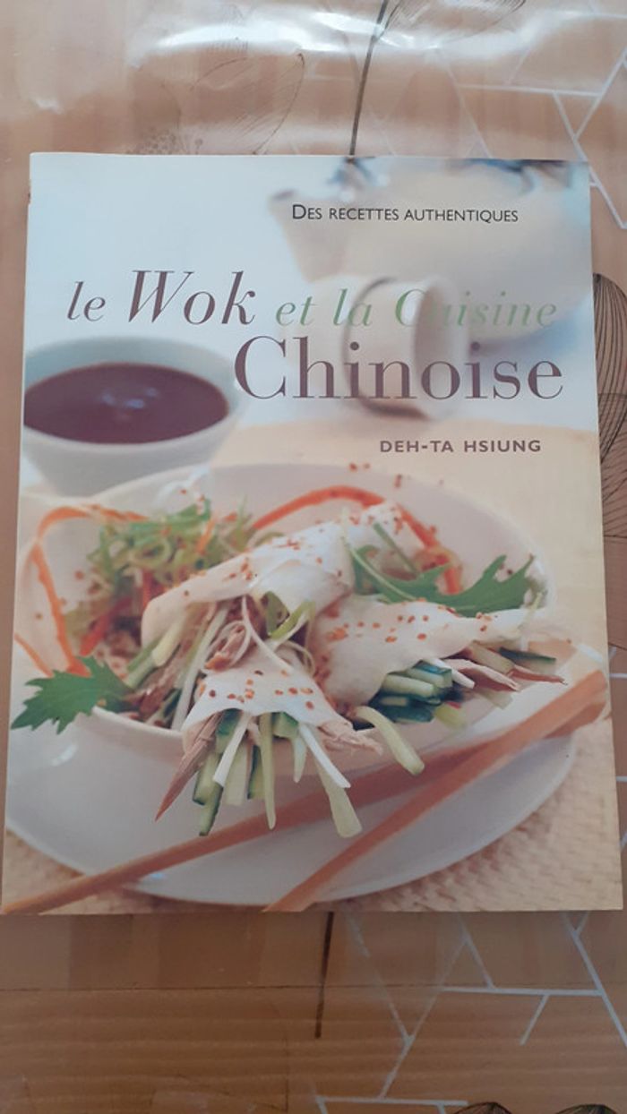 Livre de cuisine wok