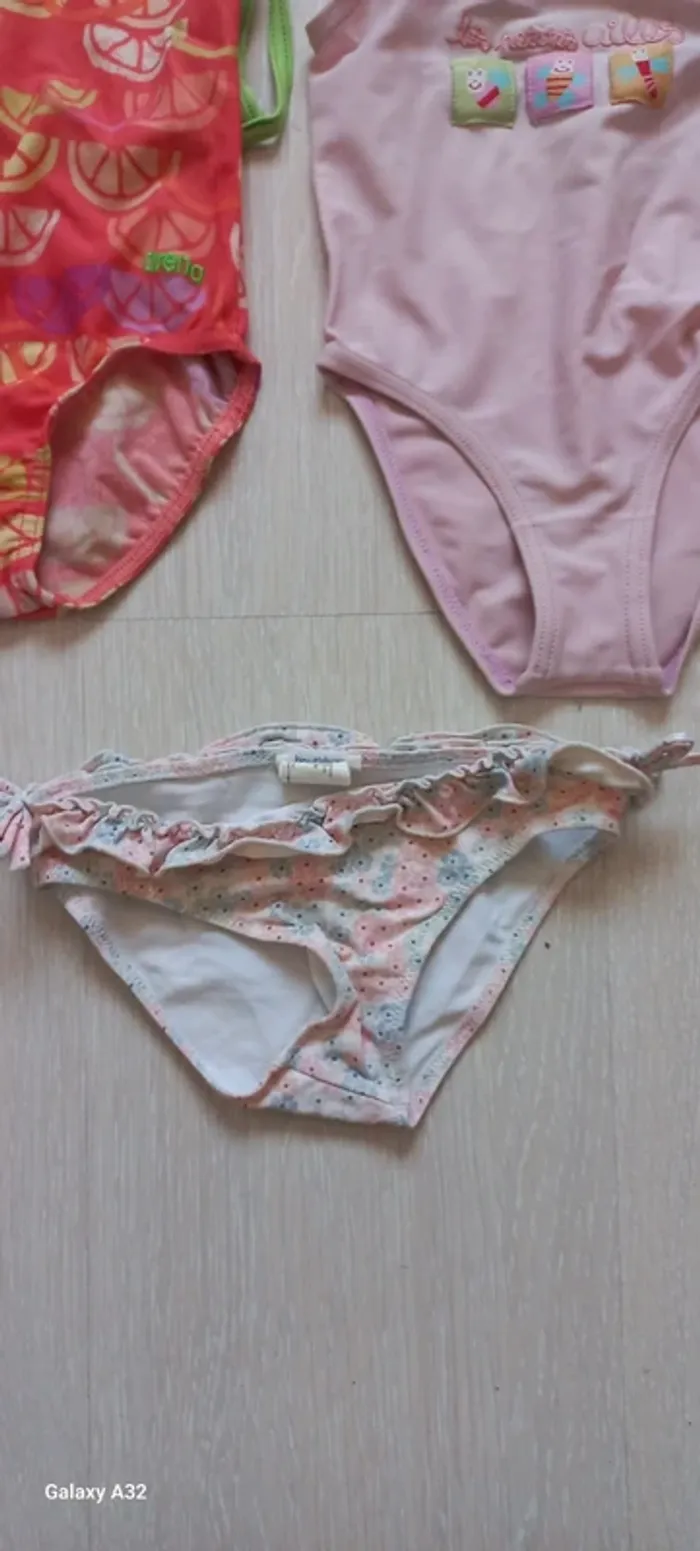 Lot maillot de bain 2 ans - photo numéro 4