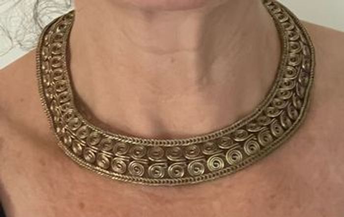Collier Sautoir Ras-du-Cou en Bronze Doré La Marque Gil D’agena France - photo numéro 3