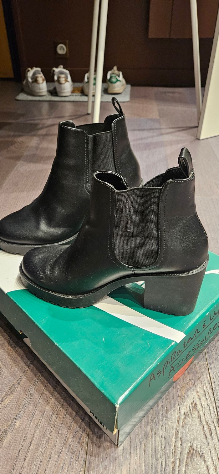 Bottines en cuir noir - Taille 39 - photo numéro 4
