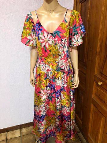 Longue robe d'été multicolore - n e u v e