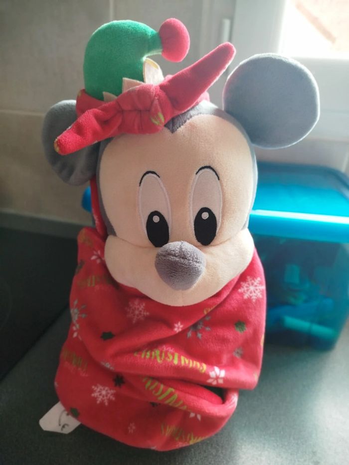 Peluche mickey noël de Disneyland Paris