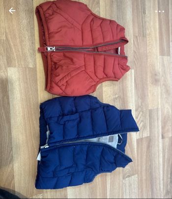 2 veste sans manche 3-6mois