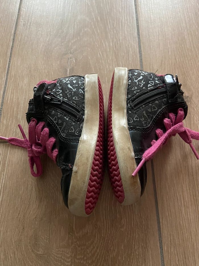 Chaussures pointure 24 - photo numéro 2