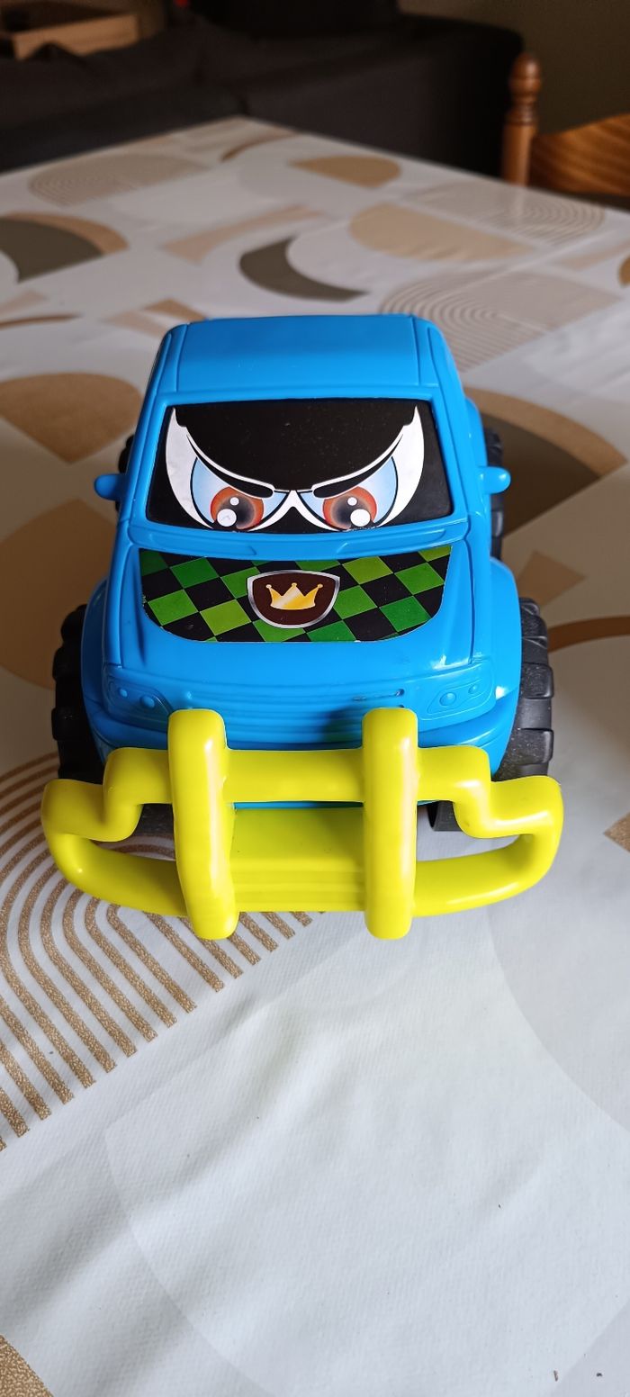 Voiture 1er âge - photo numéro 3