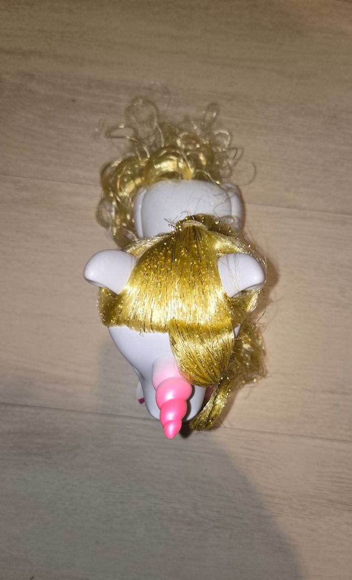Licorne à coiffer neuve - photo numéro 2