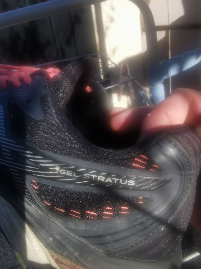 Lot de 2 paires de baskets Asics gel Fuzex p 41,5 - photo numéro 6