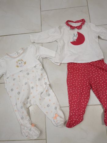 Lot 2 pyjamas coton obaibi et Disney 12 mois